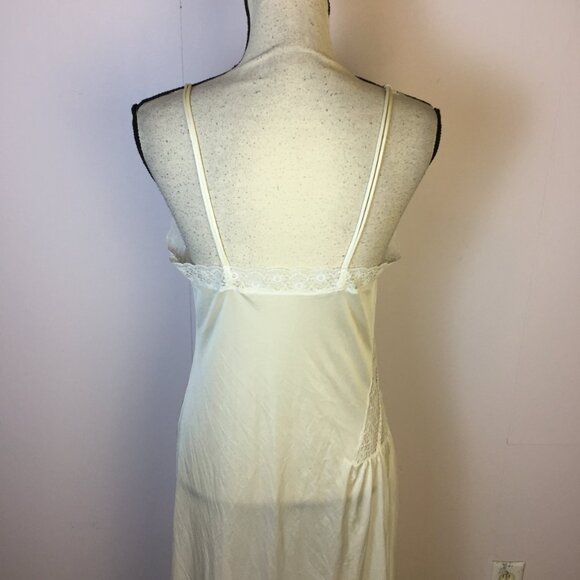 Gilead Vintage Nightgown Sz S Womans Ivory White Nylon Lace Lingerie Made In USA - Picture 12 of 12